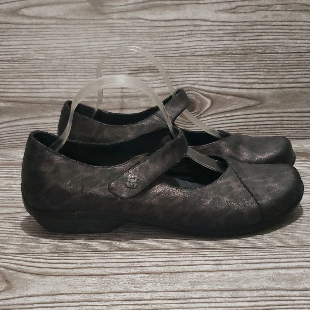 Dansko 42 removible foot bed loafers Mary Jane animal print brown/black shoes